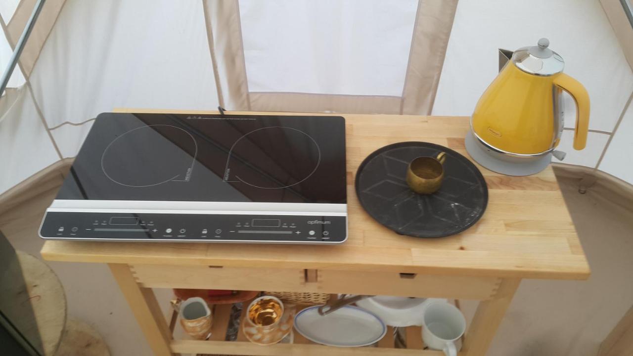 מלון Jankowice  Glamping Z Alpakami מראה חיצוני תמונה