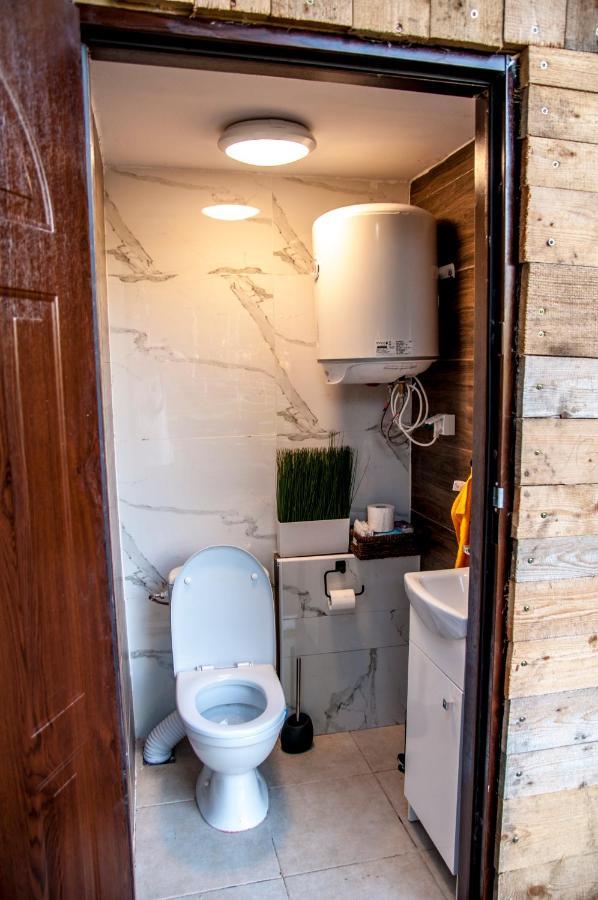 מלון Jankowice  Glamping Z Alpakami מראה חיצוני תמונה